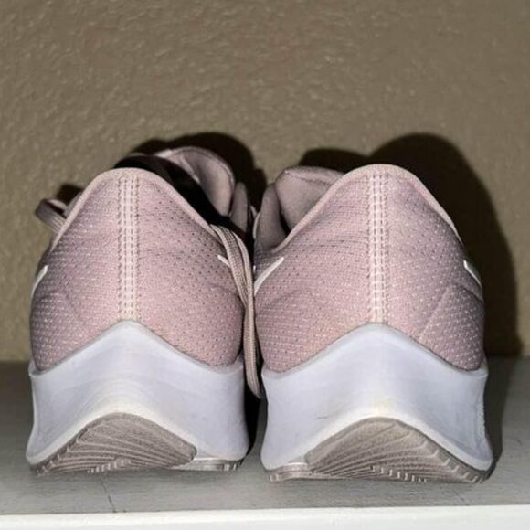 Women’s Nike Air Zoom Pegasus size 10 - Picture 3 of 4
